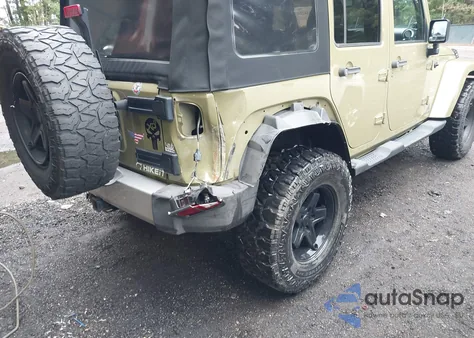 2013 Jeep Wrangler Unlimited Sahara из США, поврежденный, VIN 1C4HJWEG6DL526775
